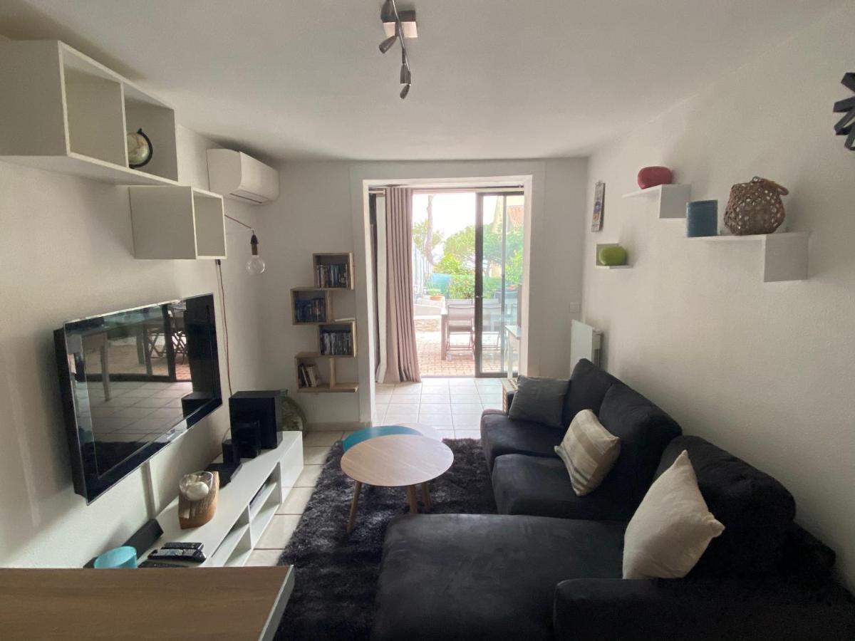 Logement Entier T2 Climatise, Parking Gratuit, Jardin, Plage A 2Min A Pied ซานารี-ซูร์-แมร์ ภายนอก รูปภาพ